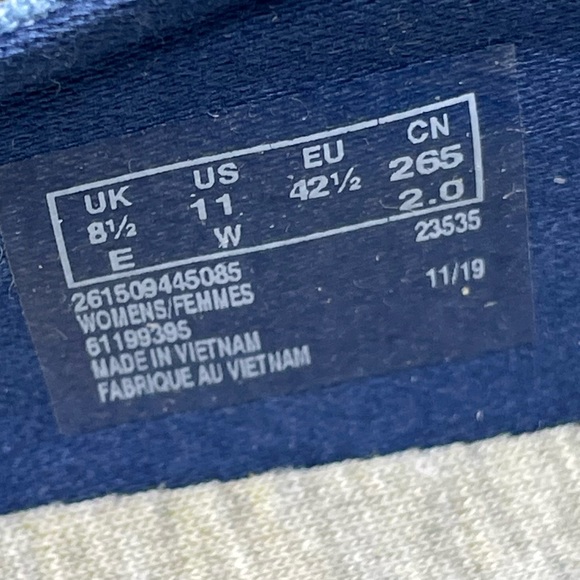 CLOUDSTEPPERS BY CLARKS SLIP-ON SHOES. BLUE TROPICAL. SIZE 11W. NEW IN BOX. - Picture 6 of 8